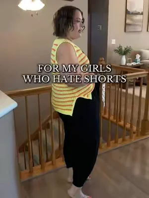 The only wide leg pants that I wear all Summer long because I hate wearing shorts! They are so flattering and comfortable! @UEU.shop #ueu #widelegpantsoutfit #linenpantsoutfit #linenpants #dealsforyoudays 