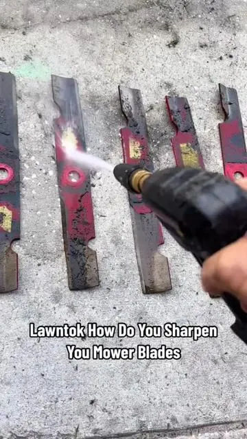 How i Sharpen & Blance My Mower Blades #growitwemowit #lawntiktok 