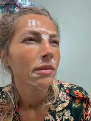 7653836419776908574