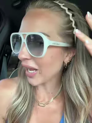 Ahh my new favorite sunnies! #sunglasses #diffeyewear 
