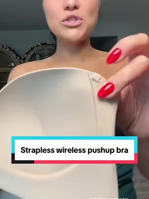 Replying to @The Melhop Edit 💖 this strapless pushup bra will lift & keep you in place & some how be so comfortable! #pushupbra #straplessbra #wirelessbra #OOTD #dealsforyoudays @luckmeey_official 
