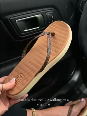 #heydudeshoes #sandals #dealsforyoudays 