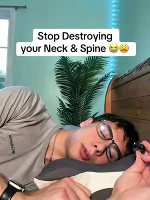 You’ll thank me in 10 years. 🙌 #pillow #memoryfoampillow #viral #neckpain #trending 