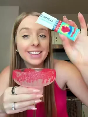 Liquid IV summer sale is LIVE✨🍒 Don’t wait to stock up or try some new flavors!! #liquidiv #liquidivhydration #dealsforyoudays 