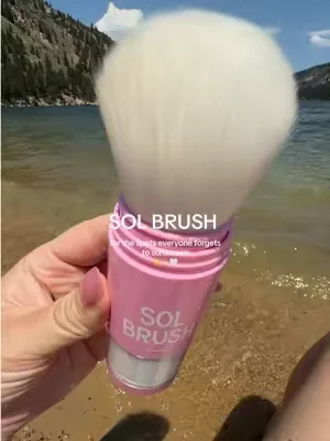 The part in my hair, my ears, and my hairline are always the first places I forget 😅☀️ This SPF 50 mineral sunscreen powder makes reapplying so easy at the lake, and I love that it’s mess-free and travel friendly. Bonus: it’s baby safe, kid safe, and sensitive-skin friendly too. 🤍 #mineralsunscreen #spf50 #sunscreen #summerwins  #dealsforyoudays