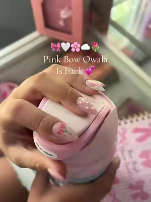 The pink bows 😍💕🎀 #pinkgirl #owala #pinkwaterbottle #dealsforyoudays #girlmom 