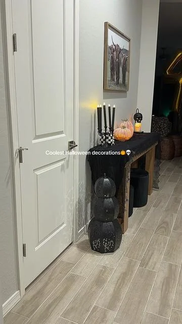 Light up pumpkins can be stacked or individual #pumpkins #halloweendecor #halloweendecorations 