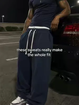 good sweatpants are really about the fit #sweatpants #baggypants #baggysweats #streetwear #xybca 