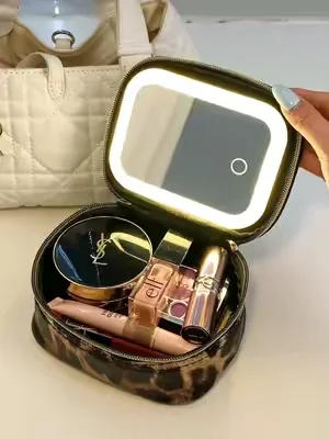 #minibag #bag #makeupbag #girlbeauty #summerVibes 