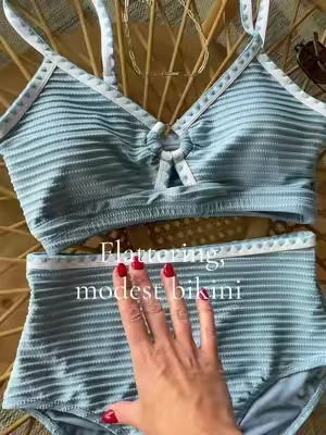 The price and reviews are awesome! Super flattering #bikini #bathingsuit #swimsuit 
