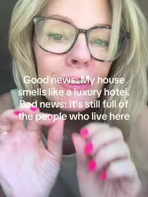 This White Tea diffuser oil has my house smelling like wealth, sophistication, and emotional stability. Unfortunately, it cannot fix the pile of mail on the counter, the mystery charger situation, or the fact that I just had coffee for dinner. @Lopeieofficial  #LuxuryHotelVibes #HomeFragrance #WhiteTeaDiffuser #AdultingFail #HomeAesthetic