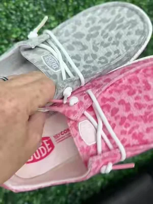 Step into comfort with these pink leopard HEYDUDE shoes. Lightweight, stretchy, and easy to slip on, they’re perfect for busy days, travel, and everyday wear. #HeyDudeShoes #ComfortableStyle #tiktokshopcreatorpicks  #dealsforyoudays  #SummerVibes 