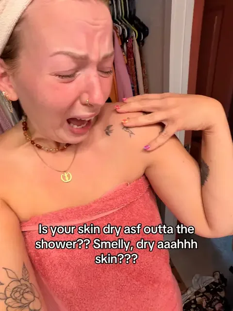 And what the helly is going awn  #dryskin #bodylotion 
