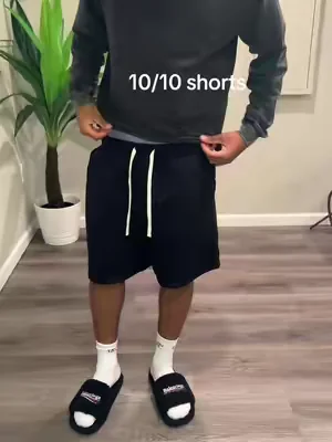 #shorts #baggyshorts #fashioninspo #affordablefashion #viral 