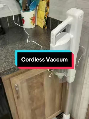 Love how compact this cordless vacuum is! #cordlessvaccum #bissell #dealsforyoudays #summerwins #summervibes  @BISSELL Clean 