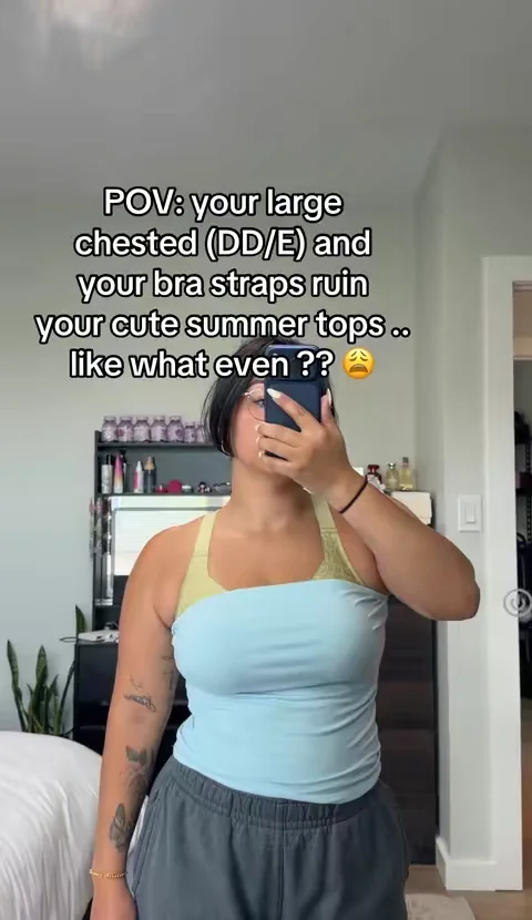 The HSIA Bella strapless Minimizer can be worn with straps as a normal bra as well! So adjustable this can be worn with tube tops, halter tops, and off the shoulder ! ##hsiabra##bra##straplessbra##tiktokshopsummerturnup##dealsforyoudays@@Hsia-Bras