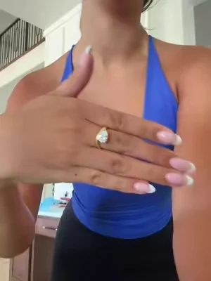 literally stunning #diamondring #goldring #jewelry #pearring #ring 