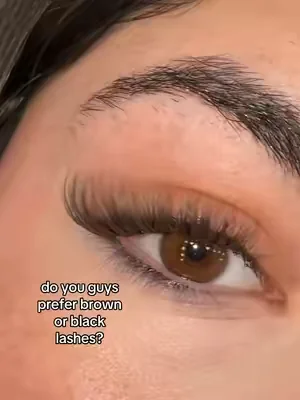 I think im a brown lash girlie now #summermakeup #brownlashes #foryou #fyp 