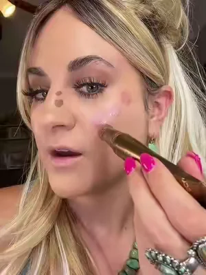 I will never get over what this bronzer and blush does for my face #bronzerandblush #bronzer #blush 