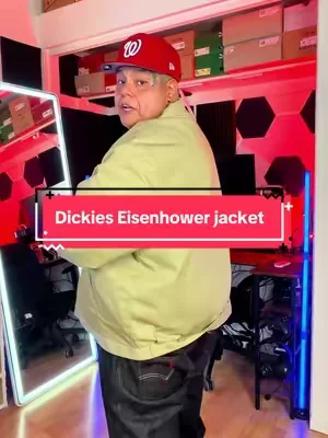 Lightweight but warm at the same time #dickies #dickieseisenhowerjacket #jacket #dickiesjacket #dealsforyoudays 