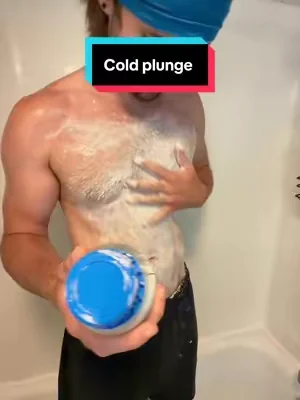 This surprised me #coldplunge #harrys 