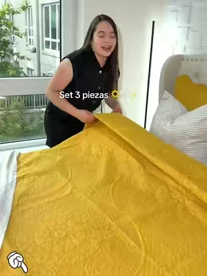 Look fresco para una cama elegante ✨🌻🤍set 3 piezas 10/10 pide el tuyo antes que se agote más de 20 colores disponibles 💕#set #sabanas #DealsForYouDays #homedecor #tiktokshopcreatorpicks 