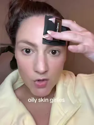 Oily skin oil blotting sheets that also set your makeup  #dealsforyoudays 