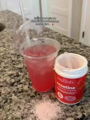 plz I wanted to gatekeep this #wellah #creatine #wellahnutrition #hydration 