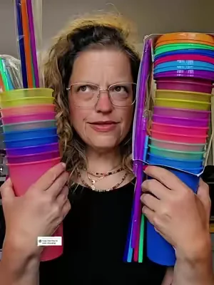 Replying to @terri3990 #plasticcups #reusablecups #colorchangingcups #dealsforyoudays #kitchenware 