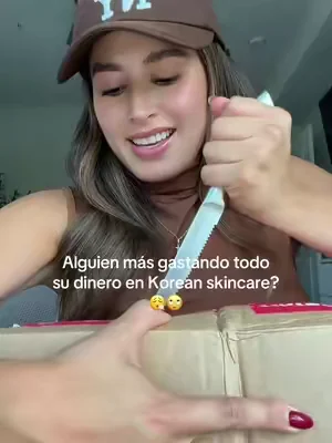 Que alguien me quite mi tarjetaaaaa😂  #koreanskincare #koreanskincareproducts #hyperpigmentation #tiktokshopdealsforyoudays #dealsforyoudays AD @JiYu Skin  advice. This product does not cure, treat, or prevent any disease. Results may vary from person to person. Everyone's body reacts differentiy. Consult your physician before use, especially if you are pregnant, breastfeeding or under medicaltreatment.