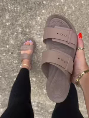 @Crocs #crocs #crocssandals #sandal #sandals #dealsforyoudays 