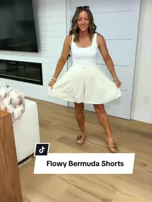 They can totally pass as a cute little skirt! Love the full coverage ♥️ 5’2” 127 in a Small #bermudashorts #shorts #shortsoutfit #modestfashion #summershorts @TARSE 