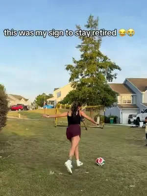 My mistake was trying my left foot 😂😂😭😭 