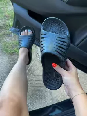 @QVC, Inc #skechers #sandal #slides #dealsforyoudays #qvcloyaltyprogram 