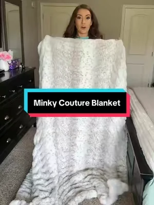 Softest blanket to ever exist!! You can’t convince me otherwise!  @Minky Couture  #minkycouture #softestblanket #weightedblanket #softblanket #bedding 