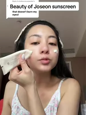 Replying to @lindseymcarpenter I can rub this Korean version of the Beauty of Joseon sunscreen on my eyes but i can't do the same with the American version 🙃 #koreansunscreen #beautyofjoseonsunscreen #sunscreen #spf #koreanskincare 