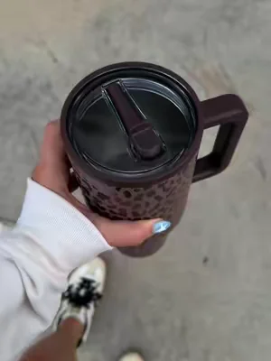 if you wait, it will sell out 🤎 #tumbler #hydrojug @HYDROJUG 