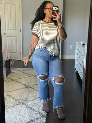 #basicshirt #basictop #stretchytop #midsizefashion #tiktokshopcreatorpicks 