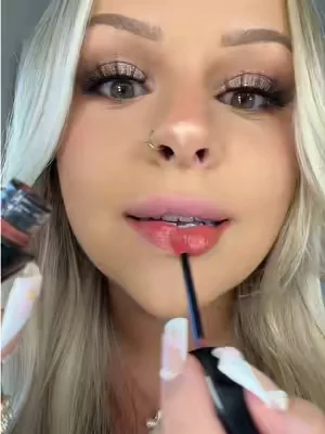 A Lipgloss that is also a Lipstain and never loses its pigment or glossiness 😭💕✨ so pretty!! #lipstain #liplgoss #liplinerstain #timephoria #dealsforyoudays 