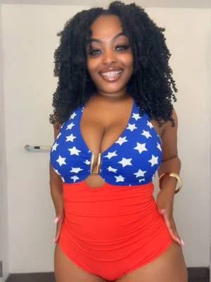 Strangers kept stopping me outdoors just to ask about my magic ruched shaping swimsuit 🤯🩱#Shapellx #TummyControl #BodyConfidence #swimsuit #shapellxswimsuit #ShapellxNewArrivals2026 #Musthave #PlusSizeFashion