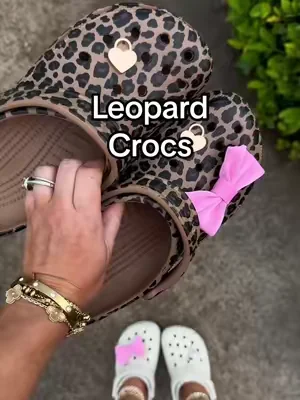 Leopard Crocs are soooo cute! #crocs #crocsleopard #leopardcrocs #crocsclassic #crocsclogs 