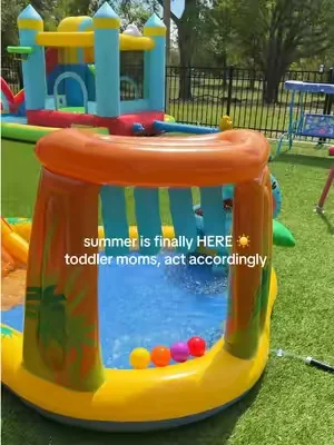 These kiddie pools are a summer must have for toddler parents! #toddlermom #kiddiepool 