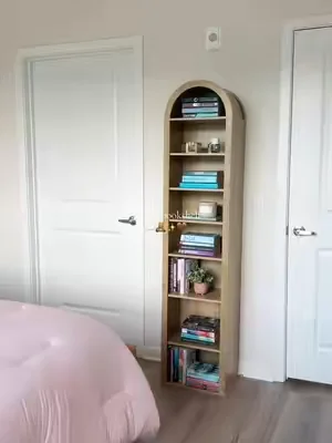Obsessed with this bookshelf! ☁️🧸🤎✨ #book #BookTok #bookish #bookshelf #bookshelfdecor 