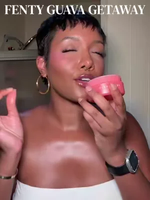 Back in stock alert!!! The Fenty guava getaway bundle is back in stock and on sale right now! #fentybeauty #guavagetaway #summerscents #tropicalscent #dealsforyoudays 