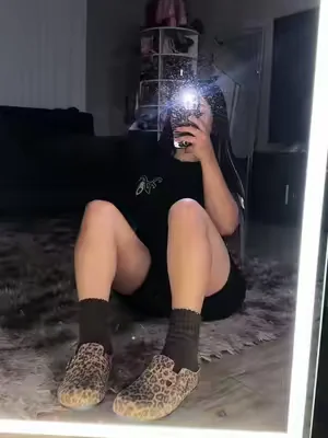 Leopard clogs 🐆✨ #clogs #leopard #evellyhootd #clogshoes #dealsforyoudays 