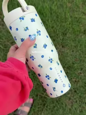 the prettiest print 🫐 #hydrojug 