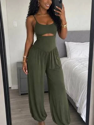 Women's Cut-out Cami Jumpsuit Adjustable Shoulder Straps with Pockets Backless Tie-Back Ruched High Waist Romper#SummerOutfits #summerwins#OOTD #casualoutfits #jumpsuitoutfit 
