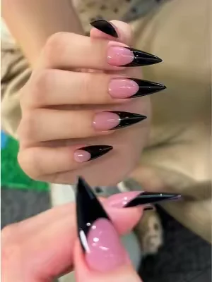 First glance, full heart. Pure beauty, completely charmed. 😍💕TC #frenchnails #pressonnails #fyp #nailinspo #newnails 