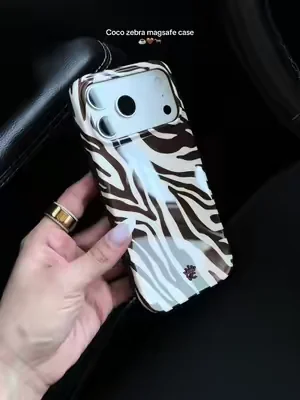 #velvetcaviar #magsafe #cutephonecases #dealsforyoudays #phonecase 