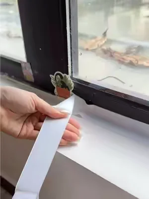 Game changer 😎#LifeHack #CleanTok #bathroom #caulktape #dealsforyoudays 